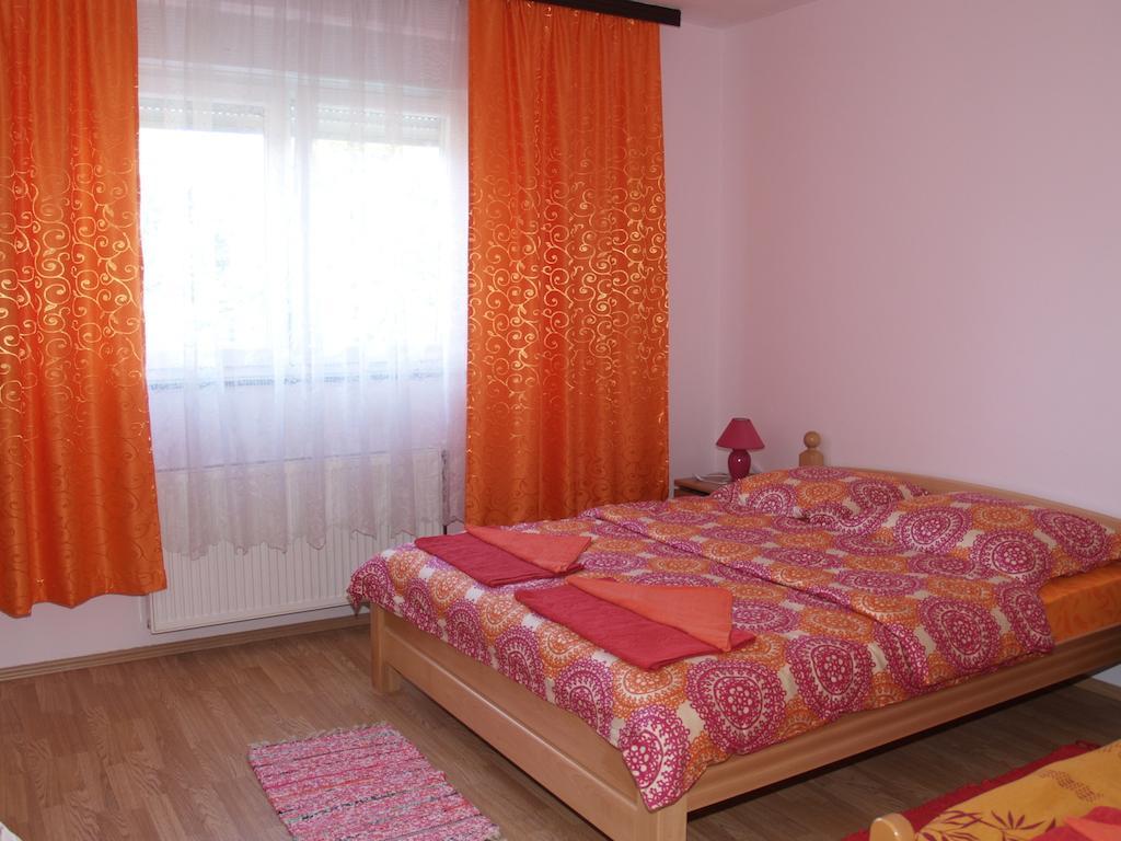 Rooms Zigic Korenica Værelse billede